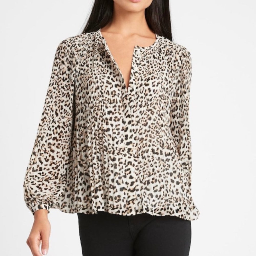 NWT Banana Republic cheetah animal print pleated tunic shirt- size S